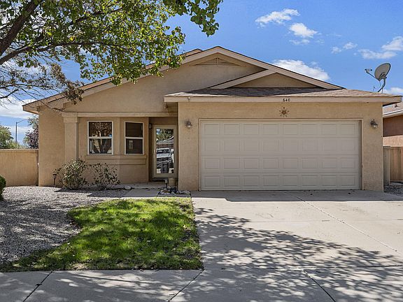 2nd image of 640 Santa Fe Meadows Dr NE