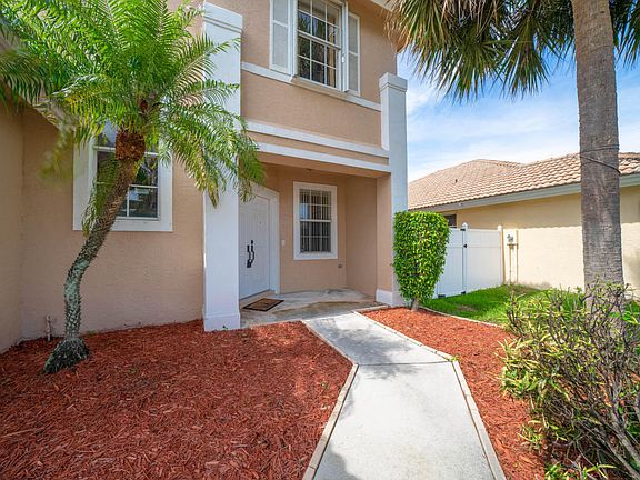 3rd image of 77 Citrus Park Ln