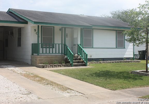2nd image of 905 King Ave