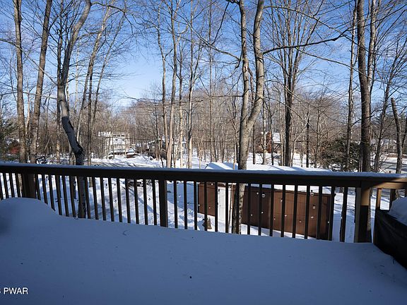 4th image of 481 Lakeview Dr