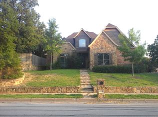 2517 Carson St, Haltom City, TX 76117