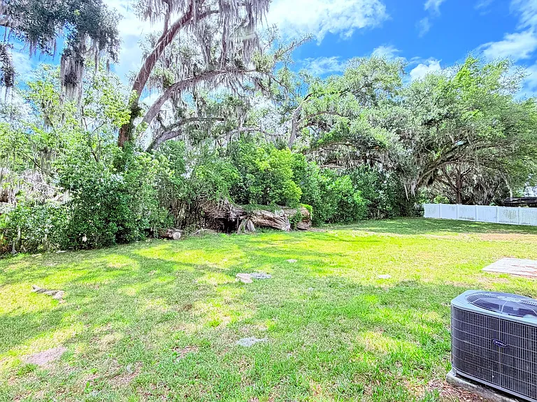 9803 Pepper Tree Pl — Photo 45