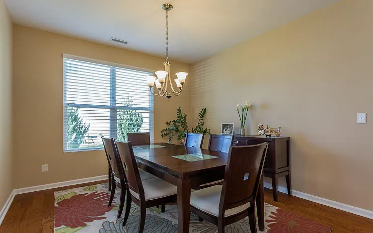 2409 Pear Tree Ln — Photo 6