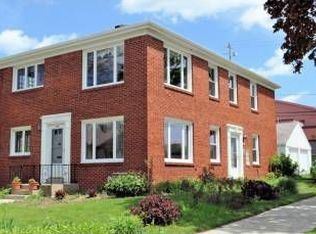 1704 E Wood Pl, Shorewood, WI 53211