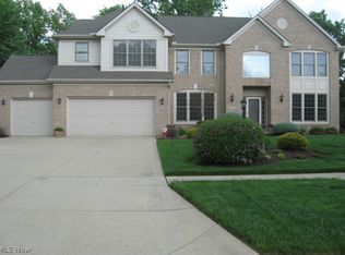 12014 Coopers Run, Strongsville, OH 44149