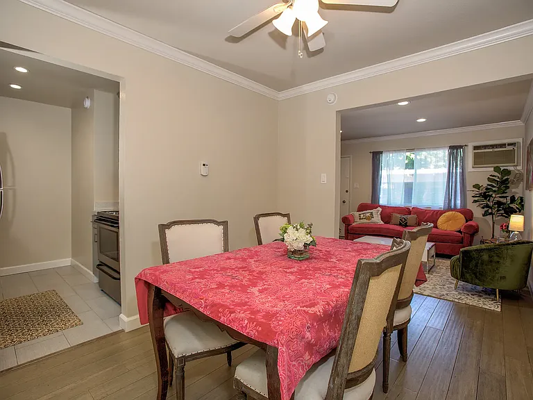 Sunnyvale Terrace Apartments — Photo 36