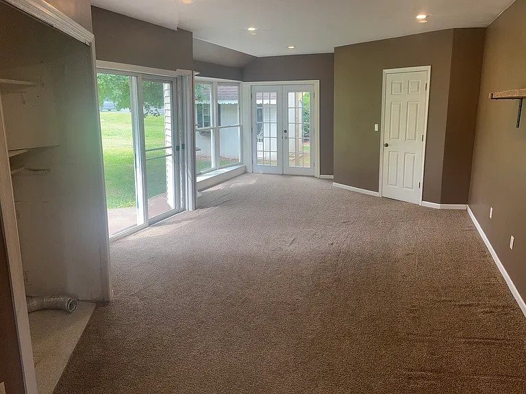 473 Spring Grove Rd — Photo 7