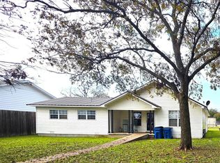 305 N Neches St, Whitney, TX 76692