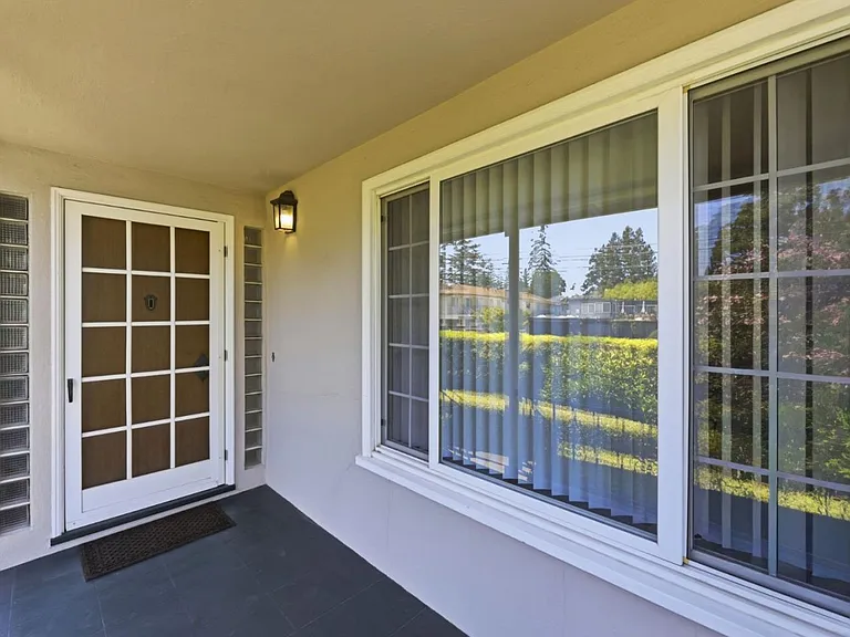 938 Alice Ln #1 — Photo 3