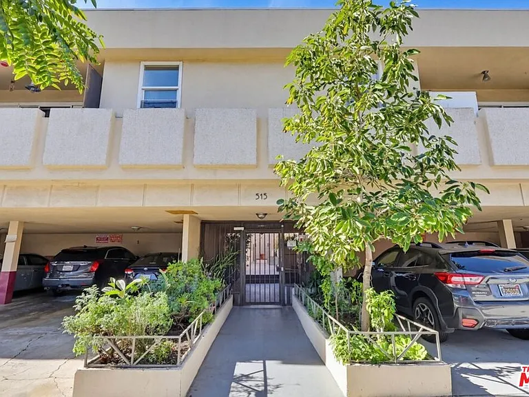 515 N Alfred St #206 — Photo 10