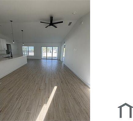 1st image of 3026 NE 6th Pl