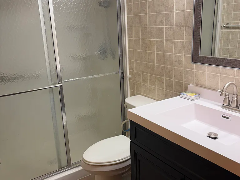 1632 Easton Ave — Photo 10