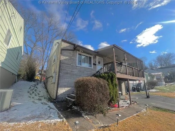 850 Hudson St, Saint Albans, WV 25177