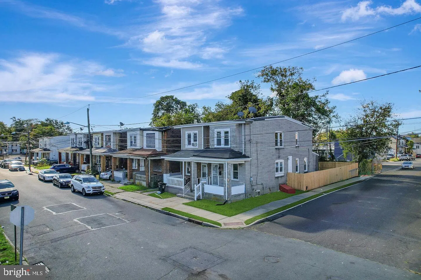 3 bed, 2.0 bath, 1336 sqft, $2,350 — Photo 1
