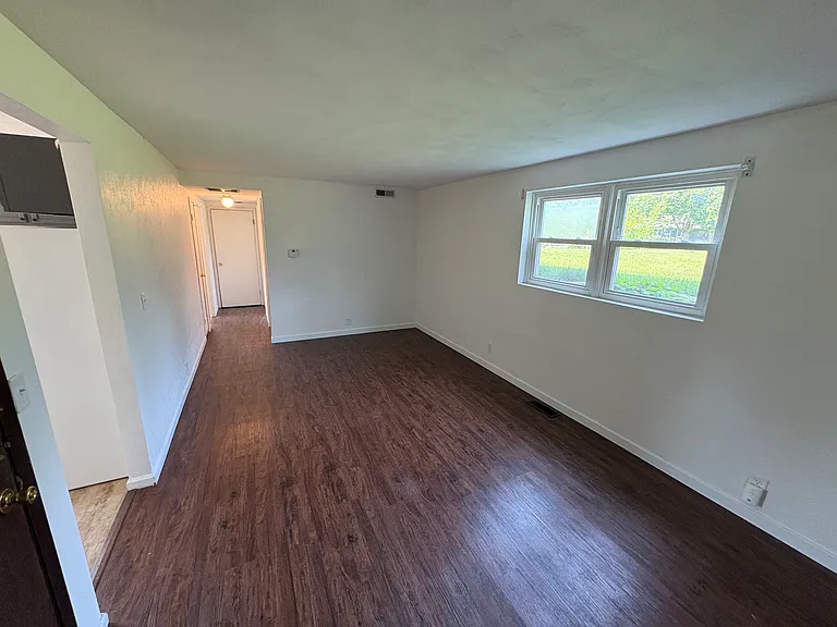 4403 W Broyhill Ct #B — Photo 4