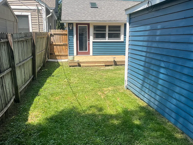 743 Harrison St — Photo 4