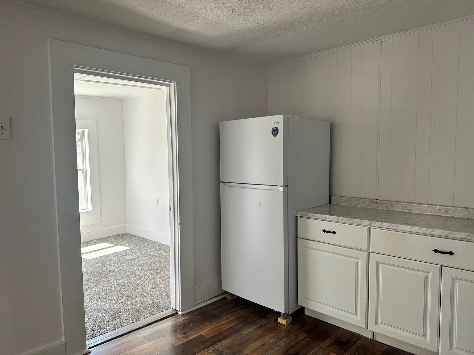 2 bed, 1.0 bath, 949 sqft, $1,500 — Photo 4