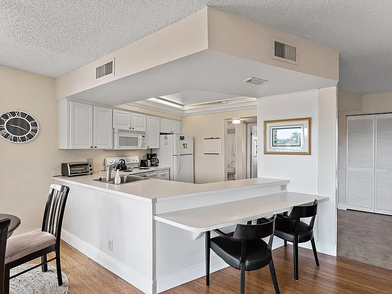 1605 S US Highway 1 #B406 — Photo 16