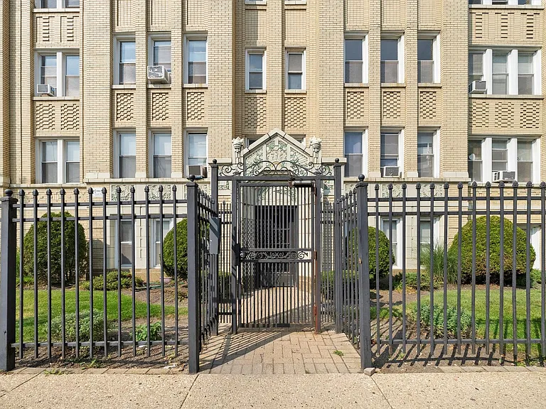 2600 Kimball LLC — Photo 16