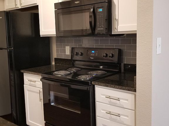 4th image of 5715 Mesa Dr