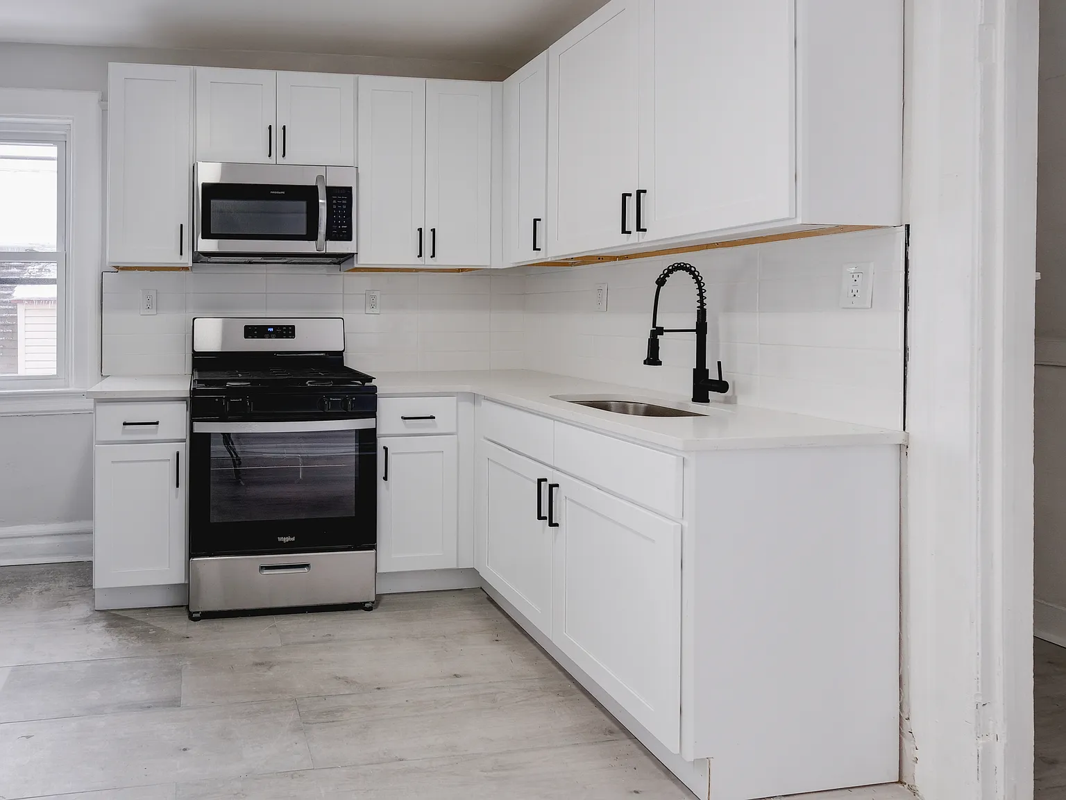 1 bed, $1,200 — Photo 2