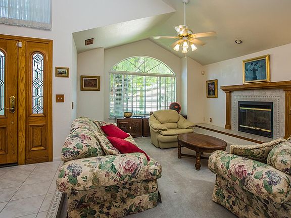 5th image of 15137 Bluegrass Dr