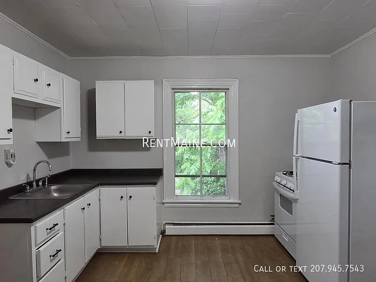 4 Church St #2 — Photo 3