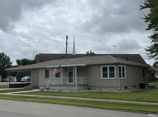 107 East St, Royal Center, IN 46978
