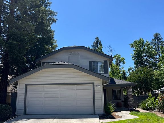 2nd image of 763 E Robin Ln
