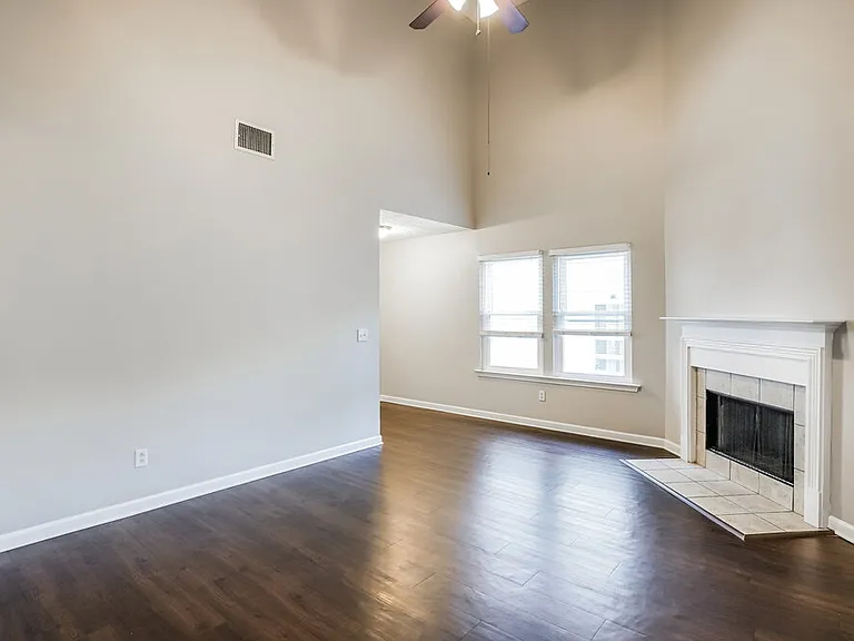 2809 Windcrest Trl — Photo 5