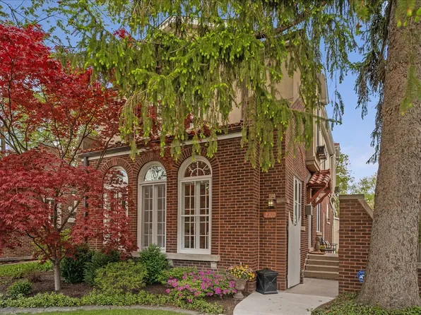 2311 Ridgeway Ave, Evanston, IL 60201