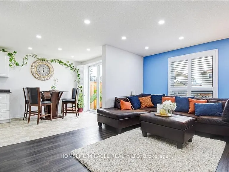 501 Highbrook Ct — Photo 11