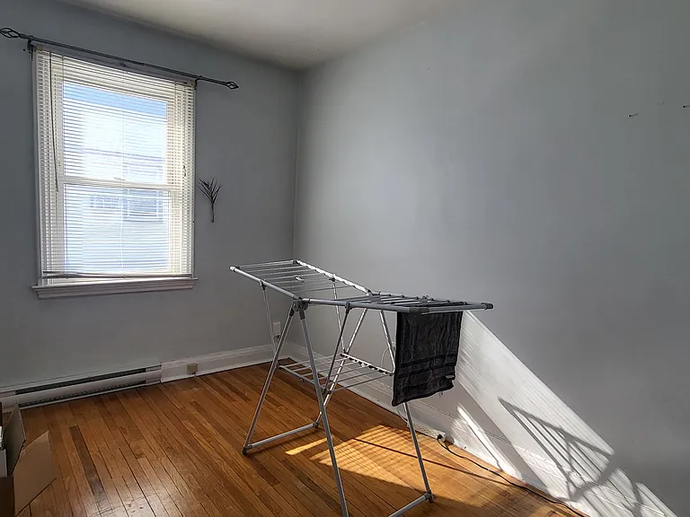 859 Victoria St #B — Photo 8