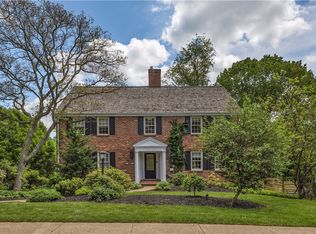 2176 Ben Franklin Dr, Pittsburgh, PA 15237