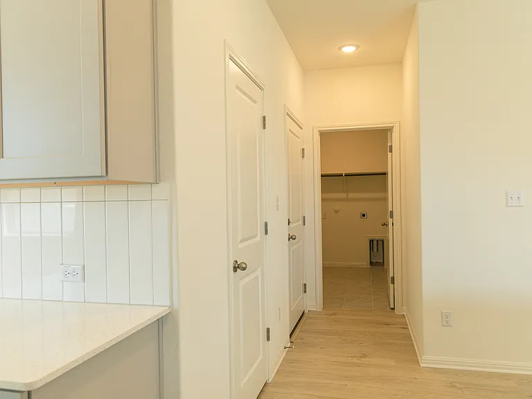 388 Glocken Ln — Photo 11