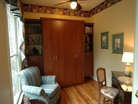 Den/Study (off Foyer)