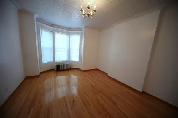 Rented by Alta Real Estate | media 12