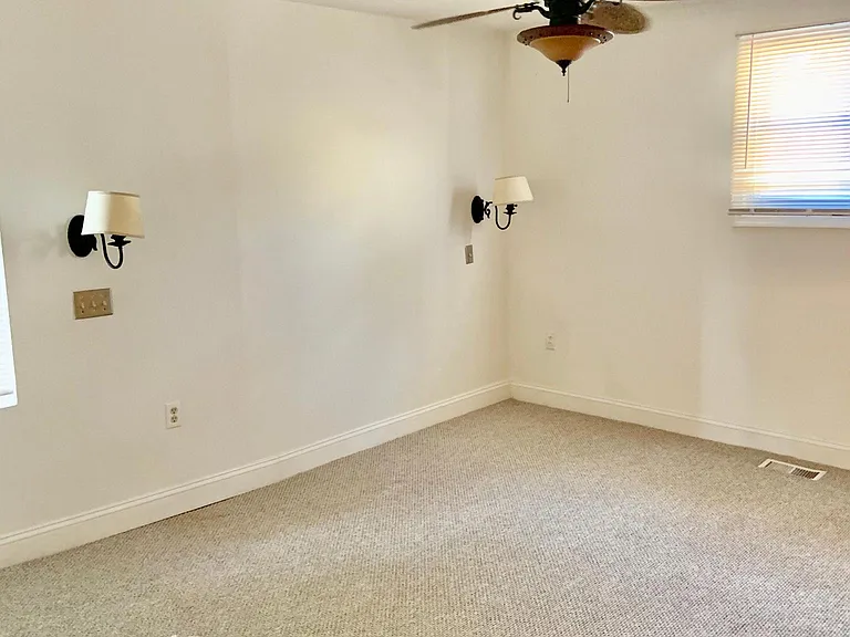 1939 Mount Vernon St #1 — Photo 12