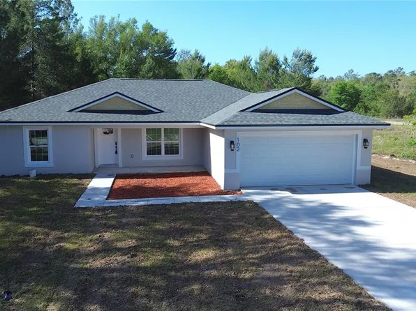 102 Malauka Trl, Ocklawaha, FL 32179