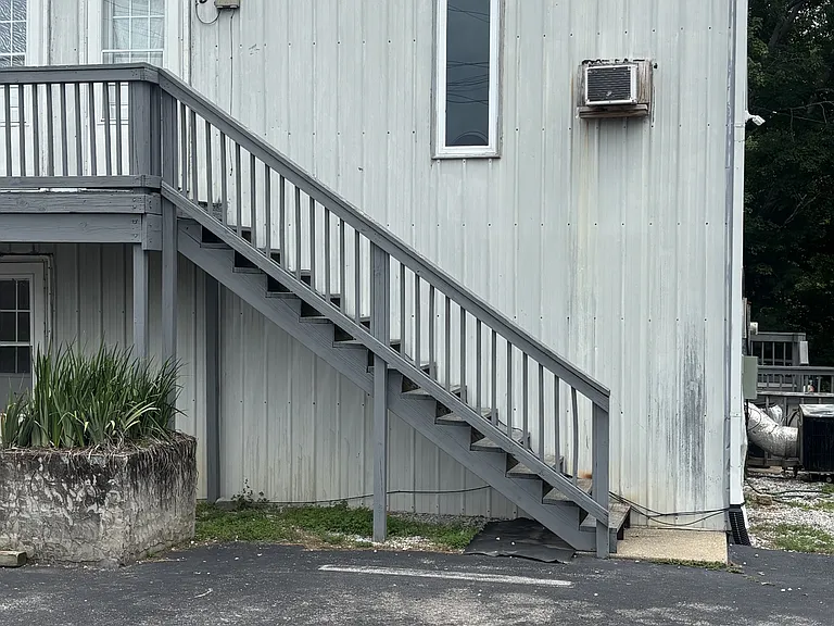2211 W Highway 80 — Photo 1