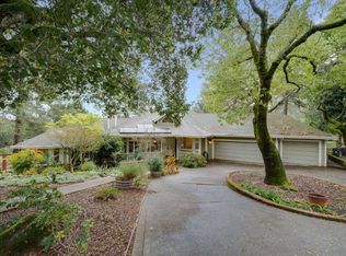 2742 Treetops Way, Santa Rosa, CA 95404