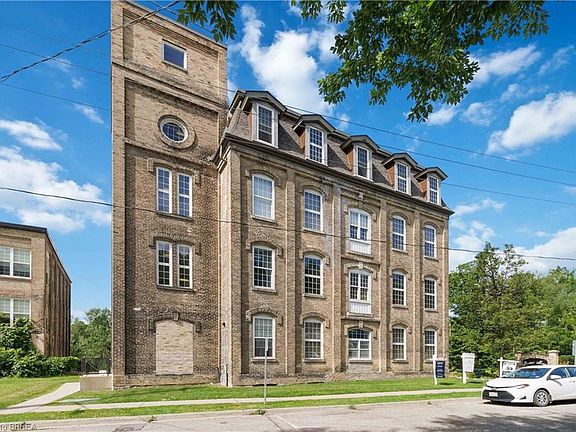 3rd image of 140 W River St #504