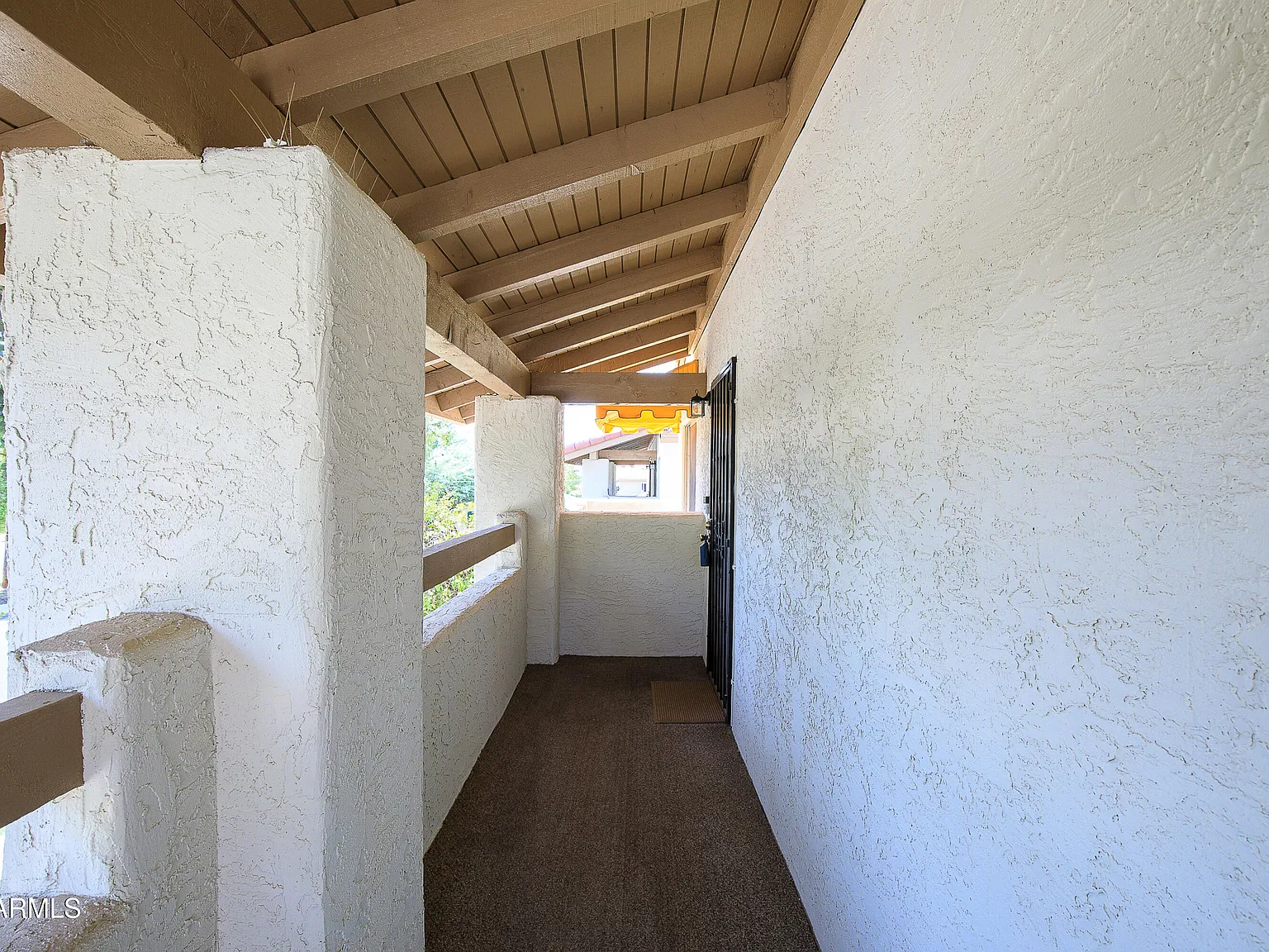 2 bed, 2.0 bath, 902 sqft, $1,600 — Photo 3