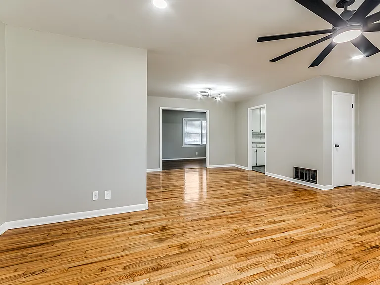 4007 Morgan Ave — Photo 8