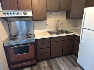 616 S New St, Springfield, IL 62704