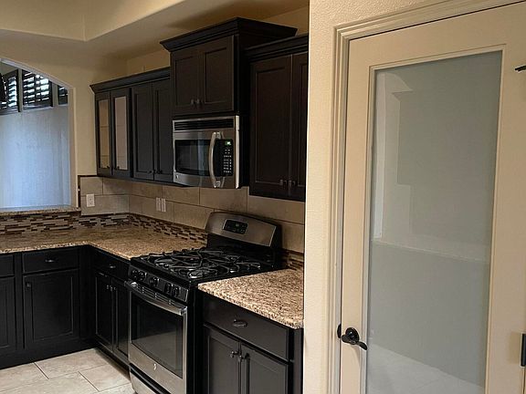 5th image of 14351 Loma Esmeralda Dr