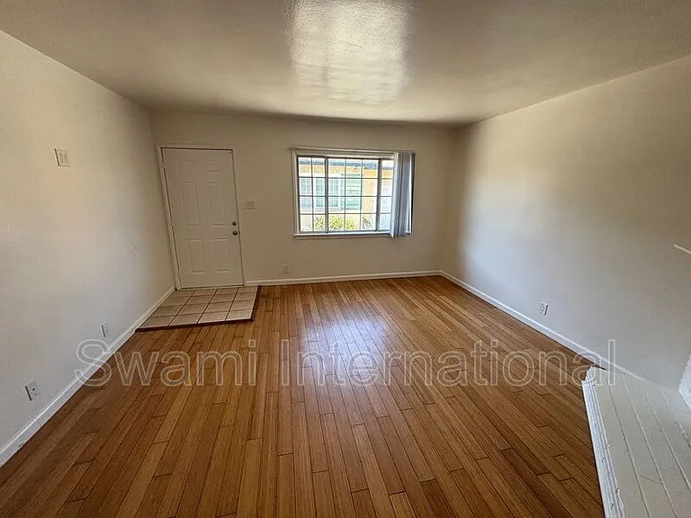 13233 Kornblum Ave — Photo 8