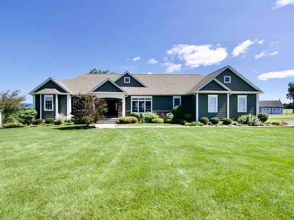 4 Maegans Way, Hadley, MA 01035