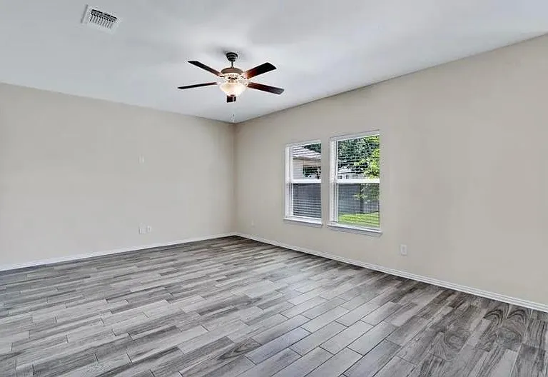 252 Falling Star Ln — Photo 10
