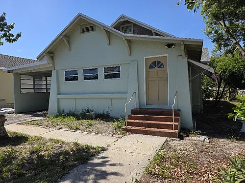 1453 Grove St Photo 1